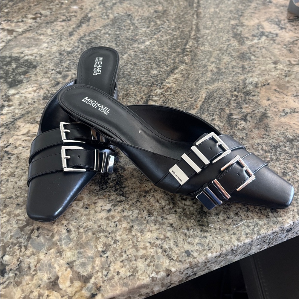NWT Women’s Michael Michael Kors Darlington Leather Mule. 7.5 - Picture 3 of 4